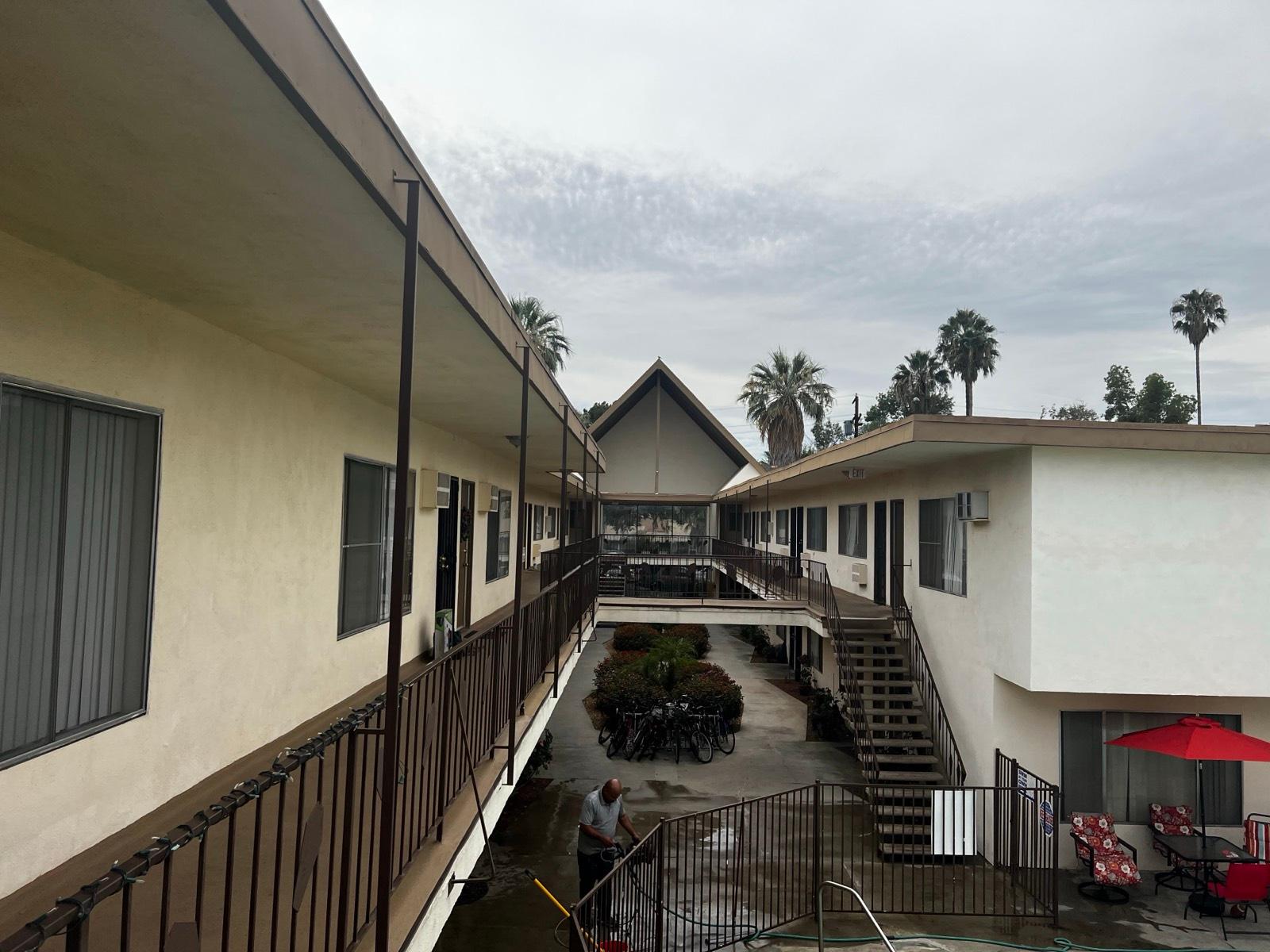 Classic Valley Apartment Building 11202 — photo 3