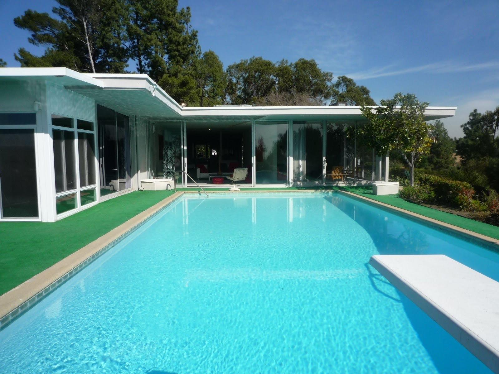 Coldwater Canyon Lane House — photo 1