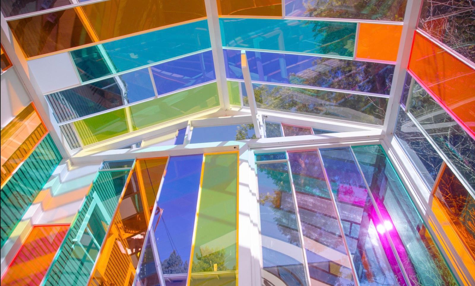 Colorful Glass House — photo 2