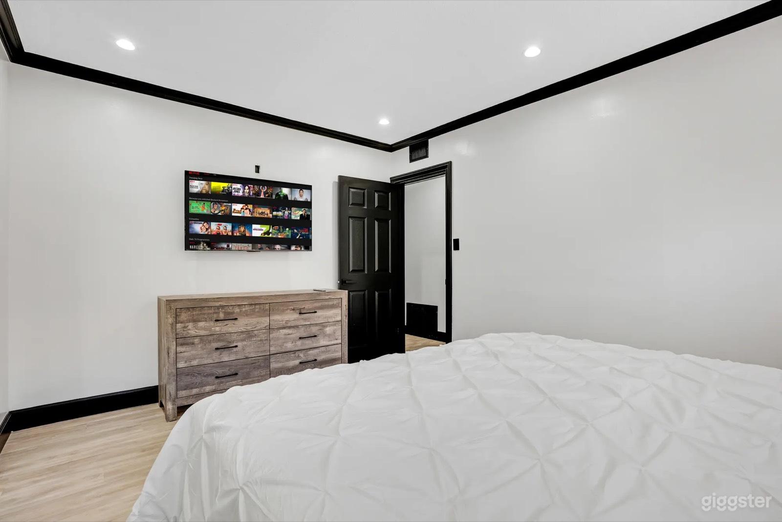 contemporary home pool unique interior — photo 4