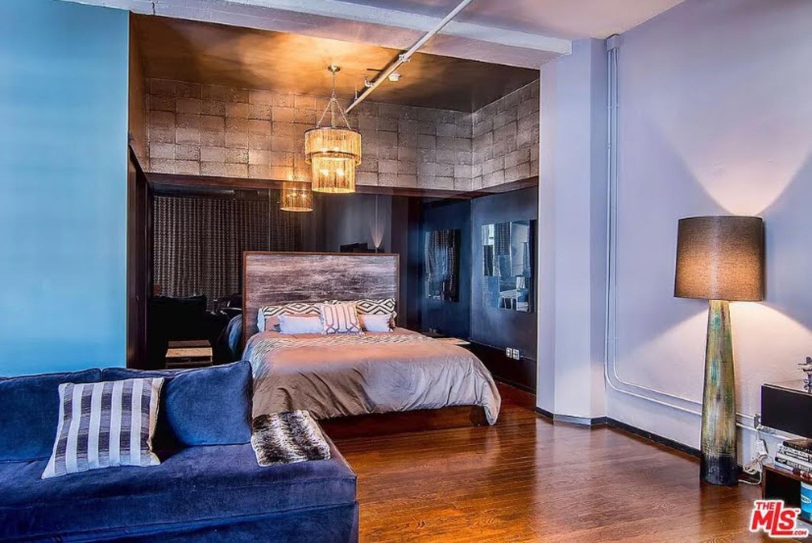 Cool penthouse — photo 10