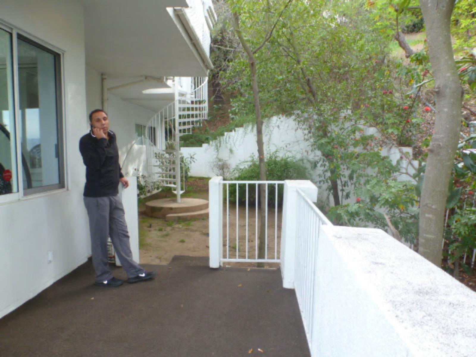Coy Sherman Oaks House — photo 4