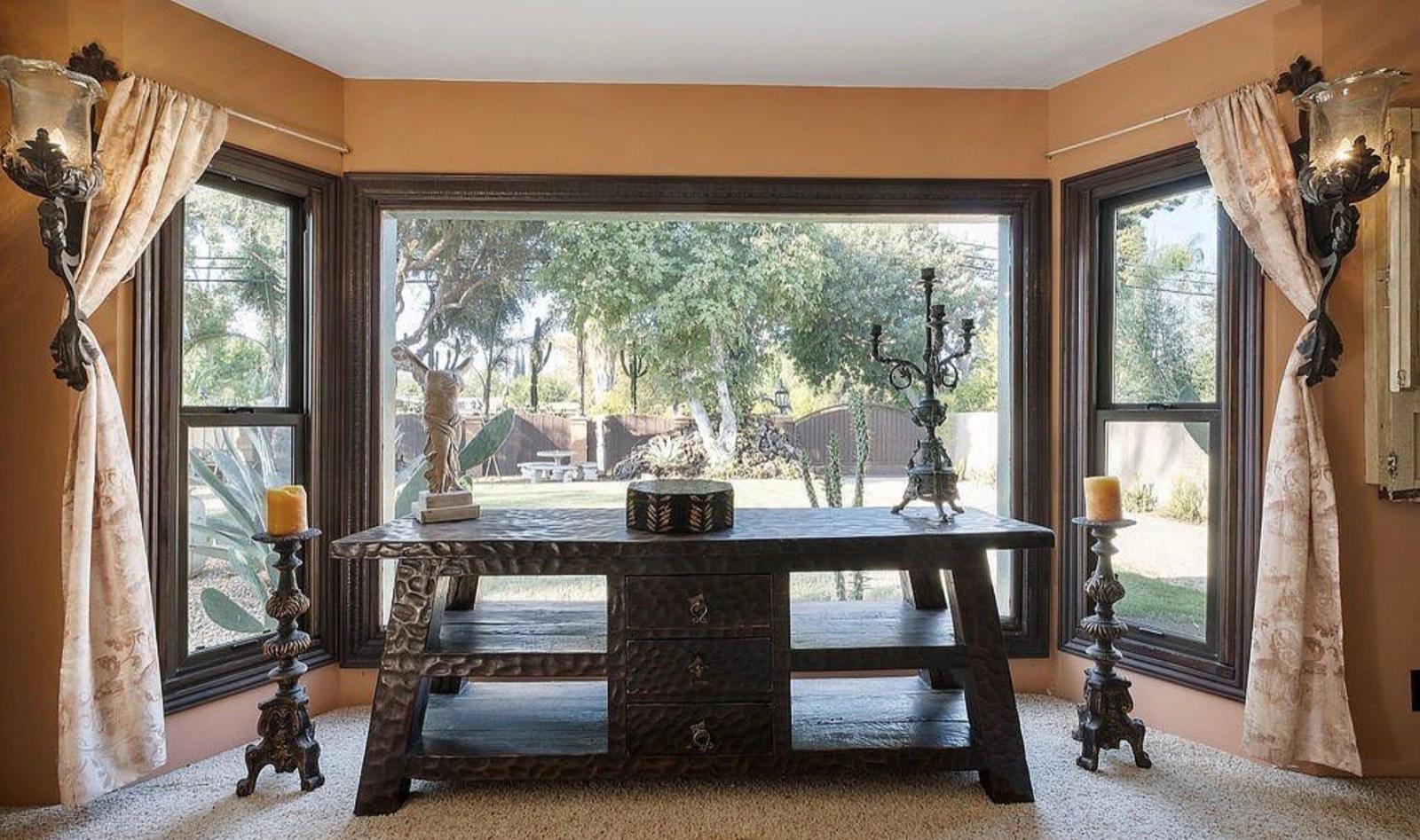 Craftsman Woodland Hills — photo 11