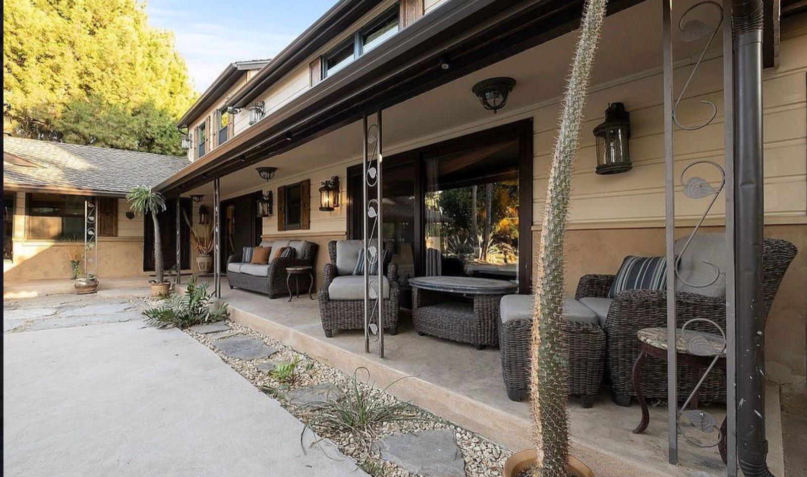 Craftsman Woodland Hills — photo 9
