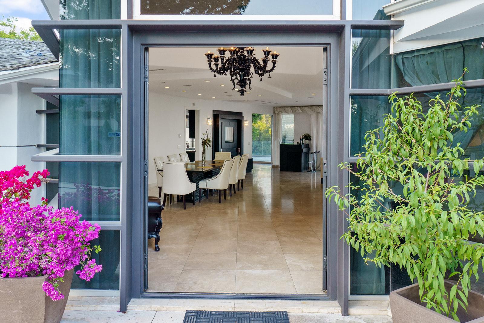 C's Bh View Home — photo 5