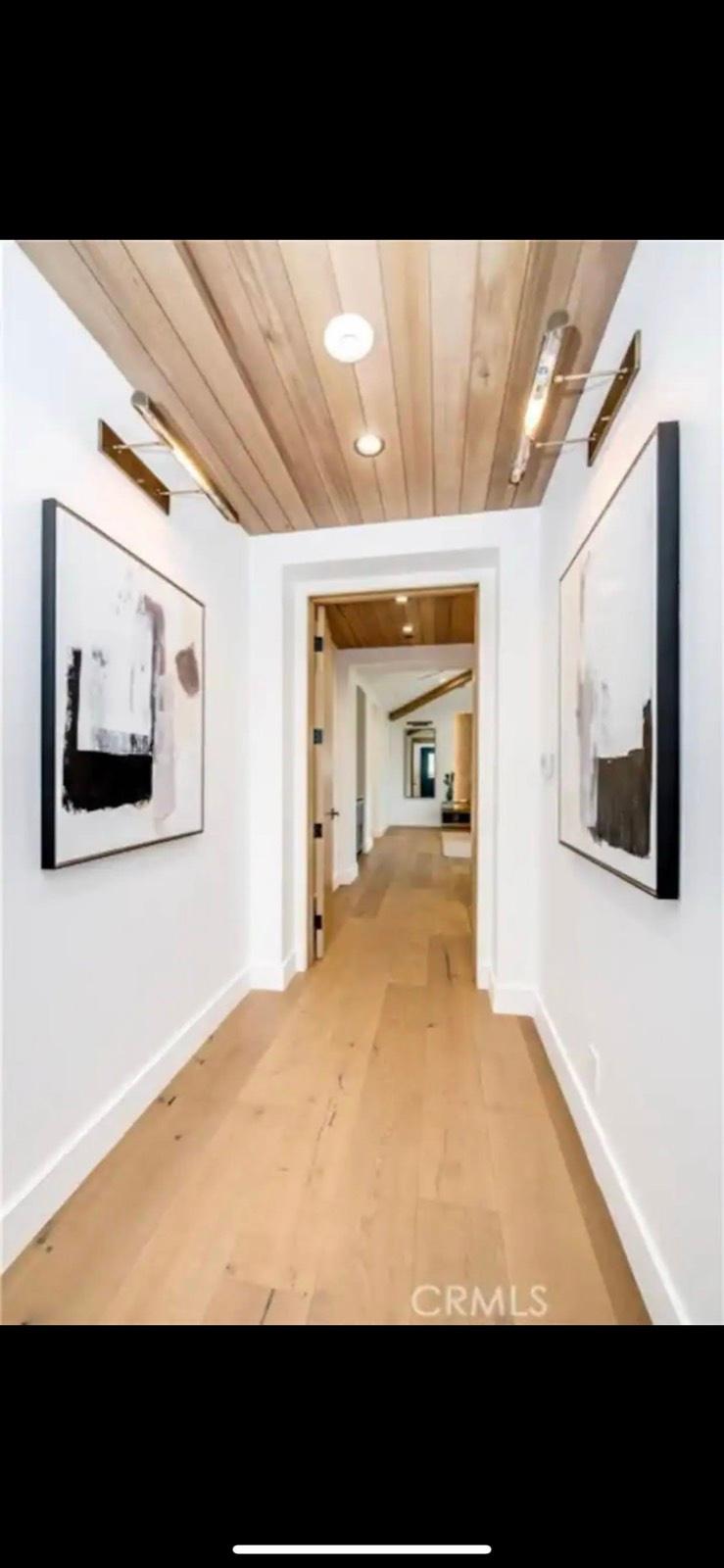 C’s grandiose abode — photo 9