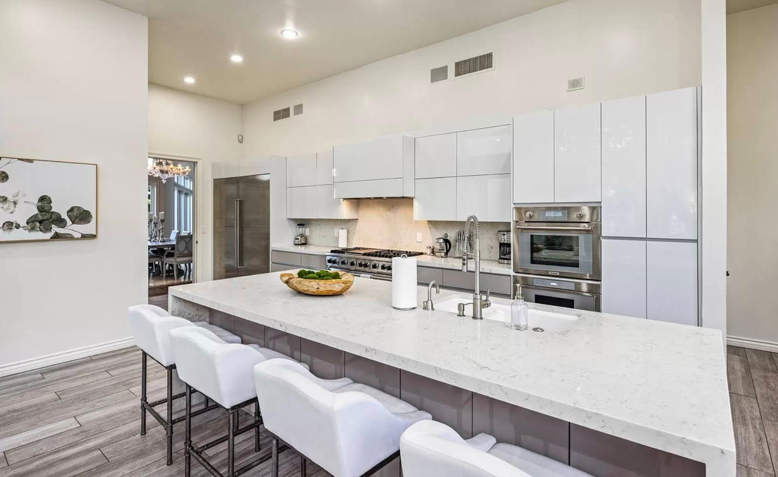 CS's Tennis View Estate — photo 10