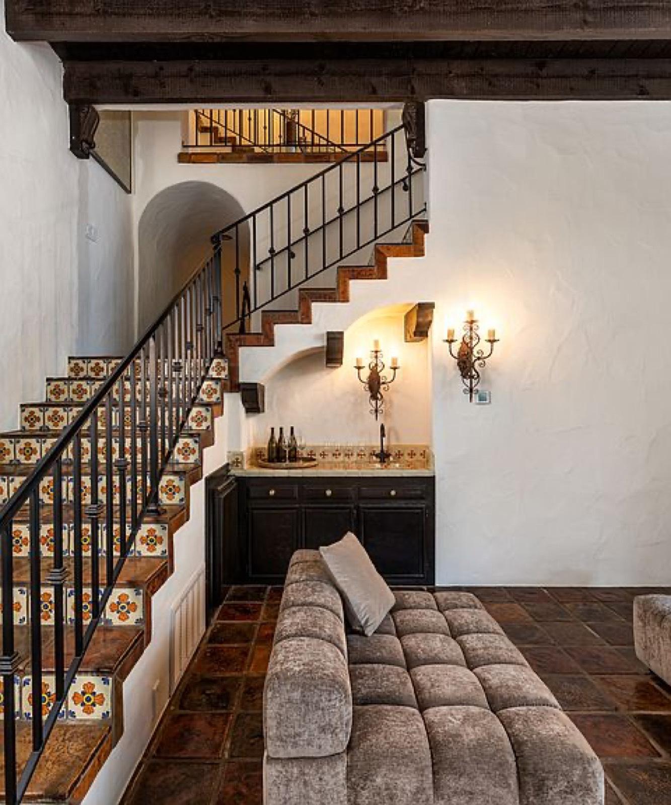 C's Spanish Abode — photo 9
