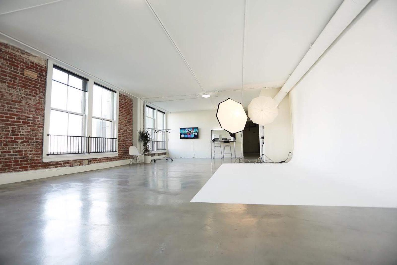 C's Studio — photo 1