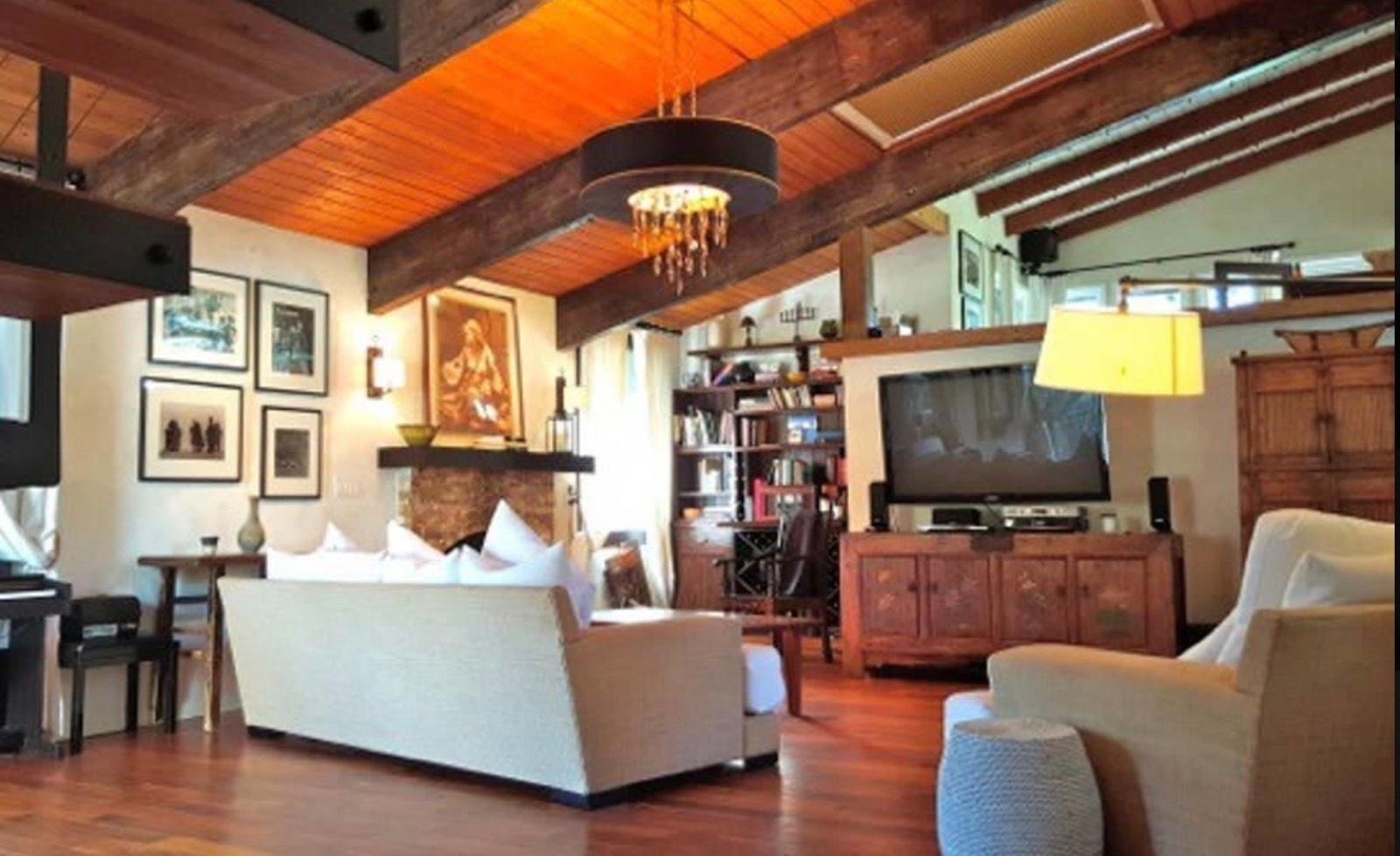C's Topanga View Home — photo 12