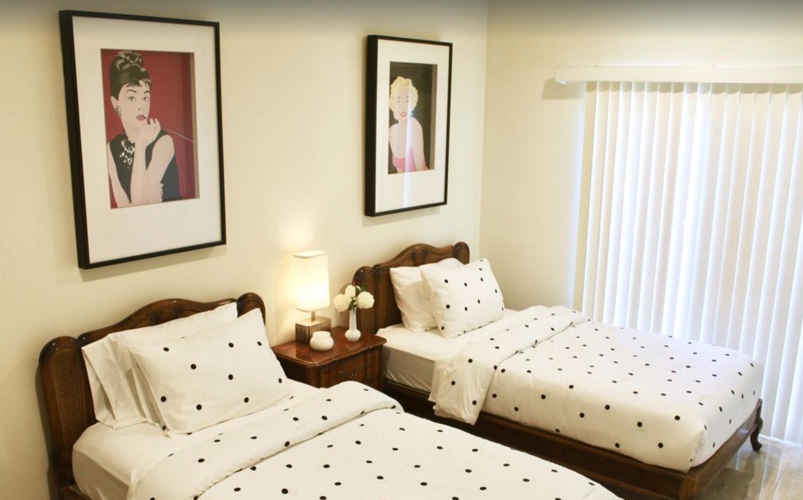 CS'S Glam Valley Home — photo 12