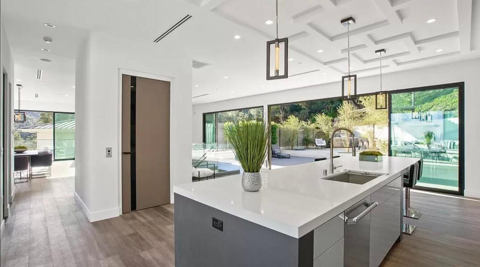 CS's Willow Modern — photo 7