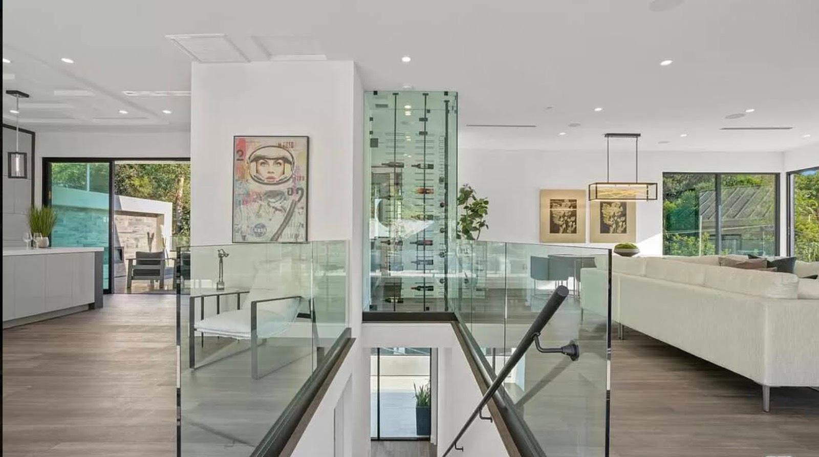 CS's Willow Modern — photo 1