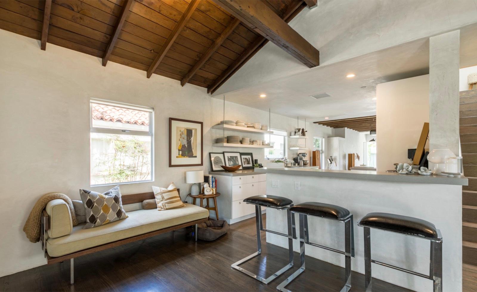 CT's Modern Rustic Beauty — photo 11
