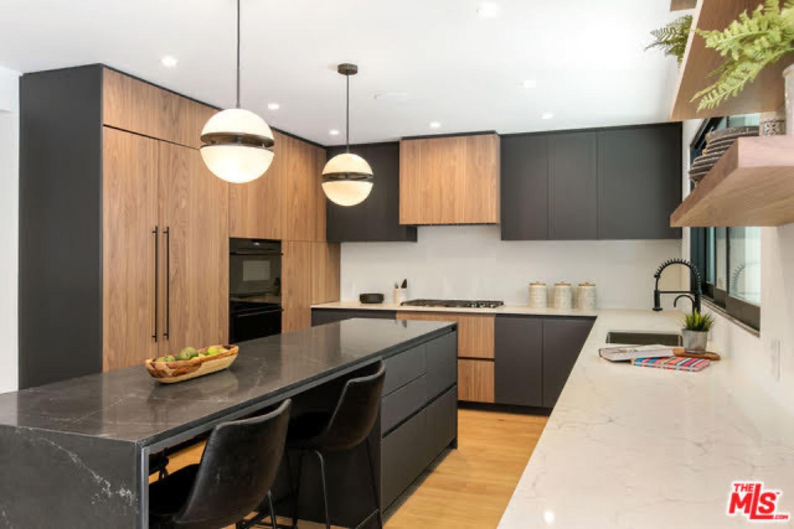 D Contemporary House — photo 11