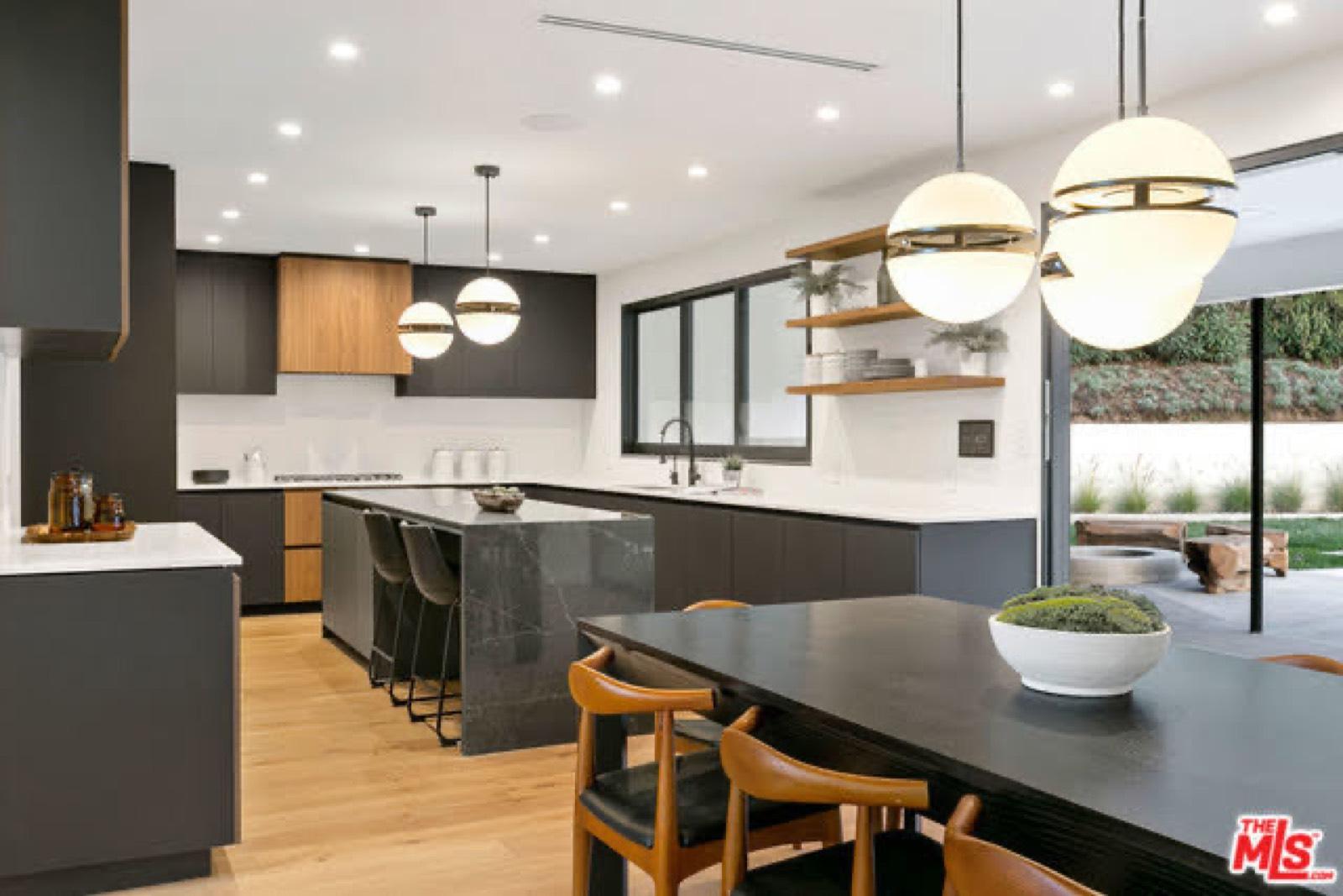 D Contemporary House — photo 10