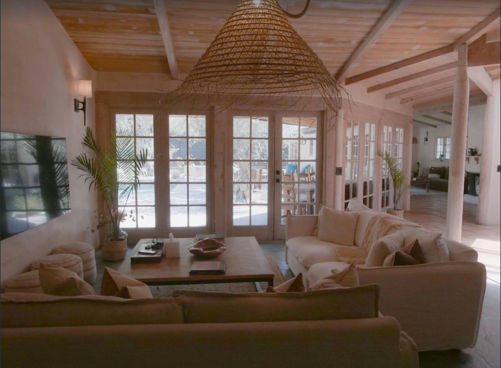 D's Boho Valley Ranch — photo 1