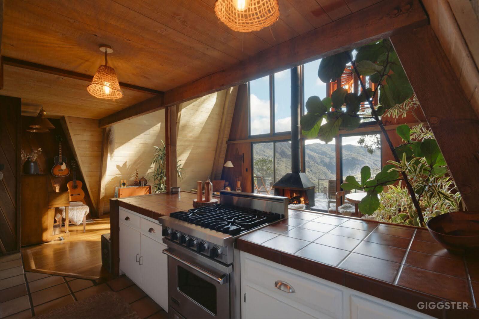 D's cabin with mountain view — photo 6