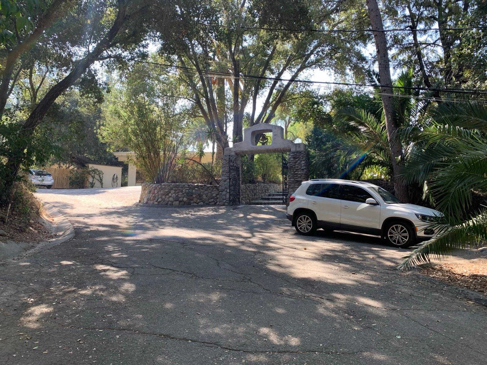 D's Hippie Retreat — photo 5