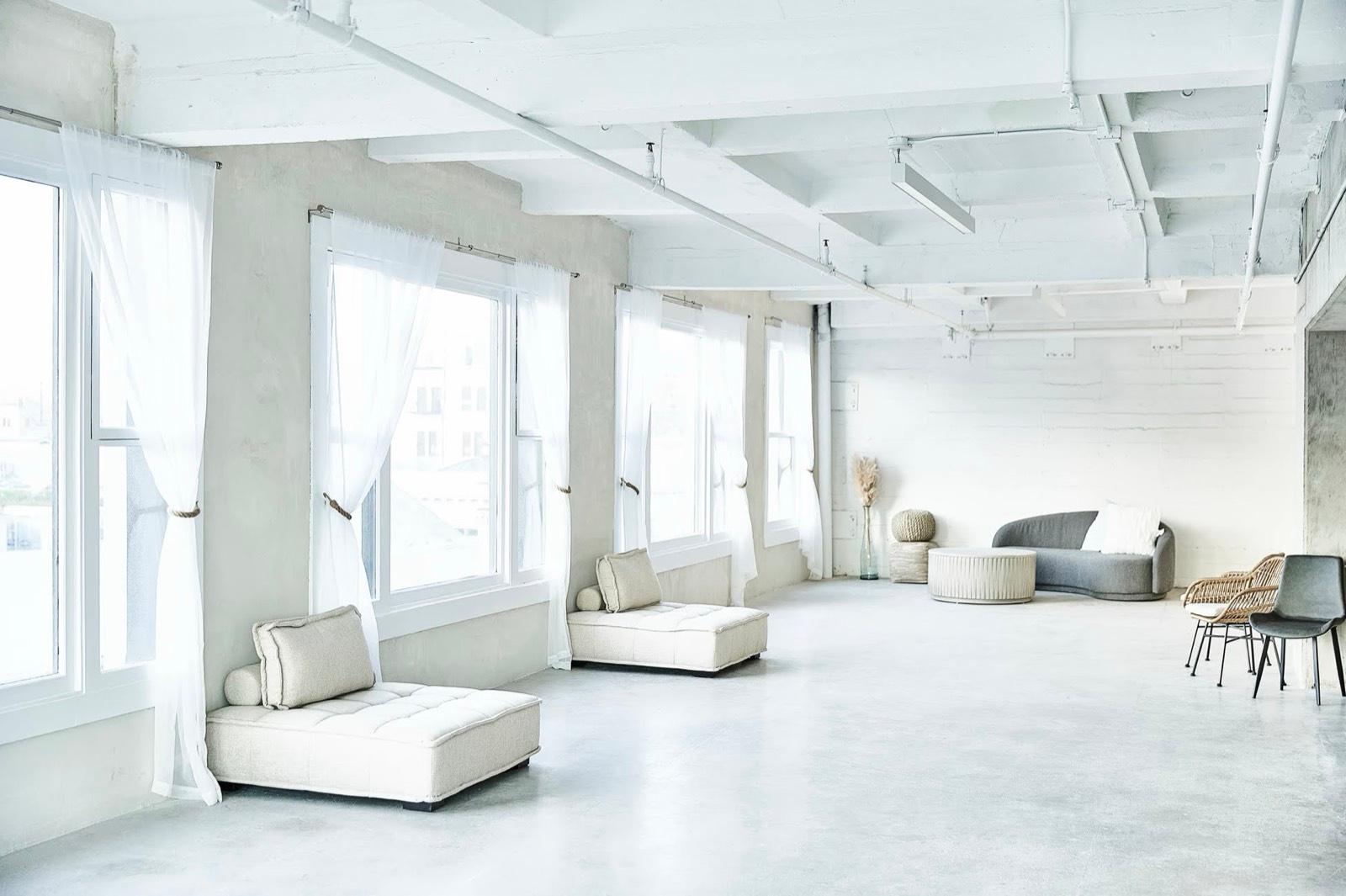 D's Light and bright Studio — photo 12