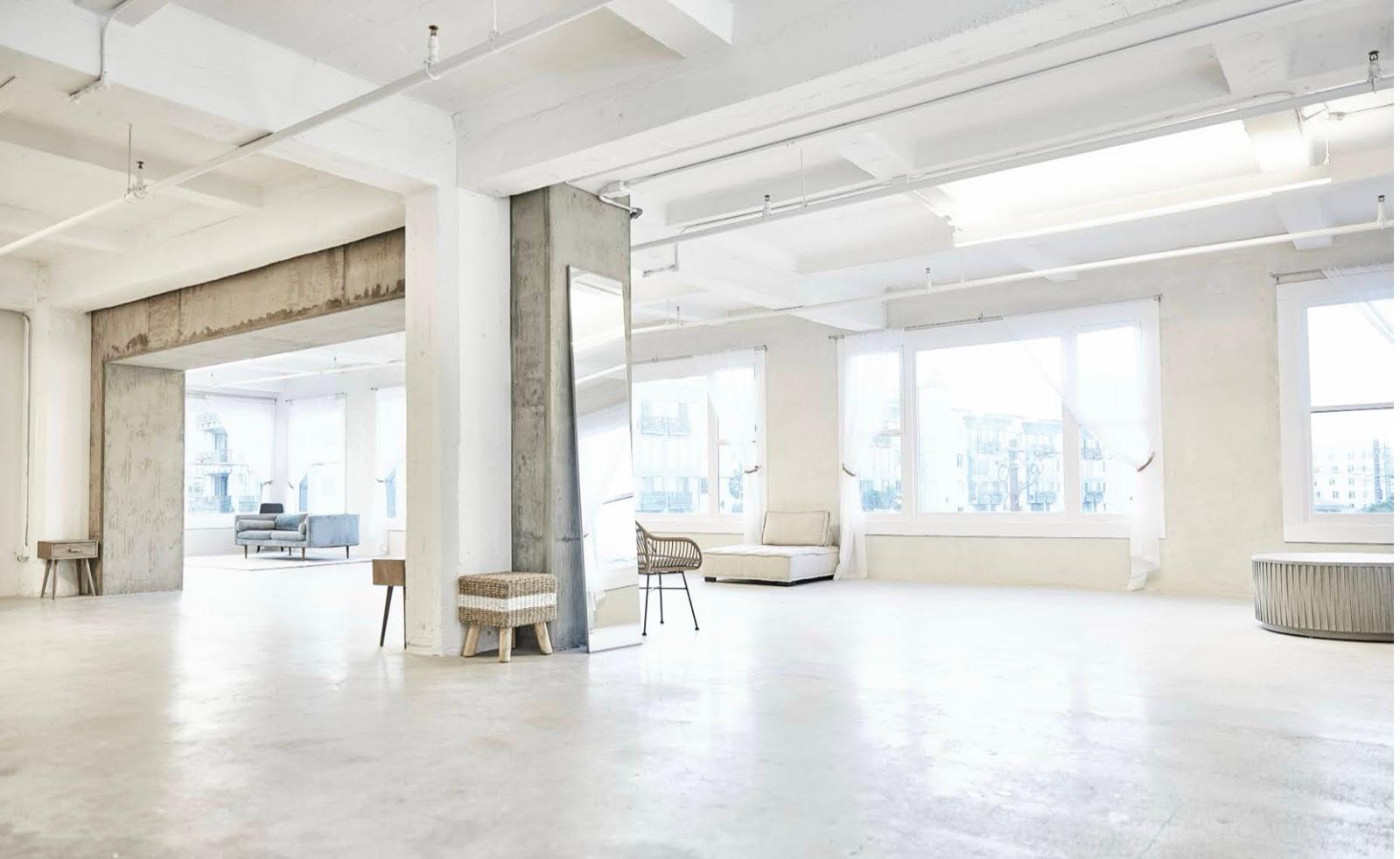 D's Light and bright Studio — photo 8