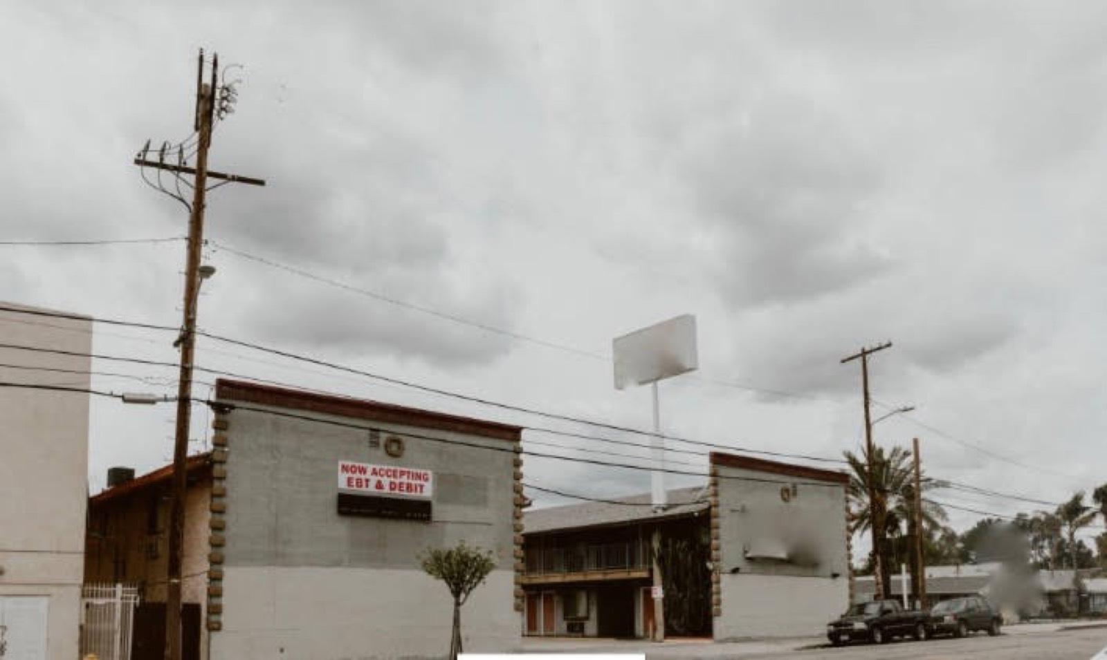 D's SFV Motel — photo 2