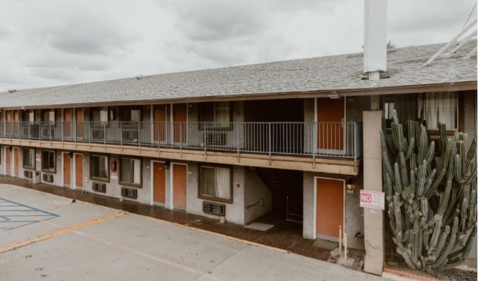 D's SFV Motel — photo 4