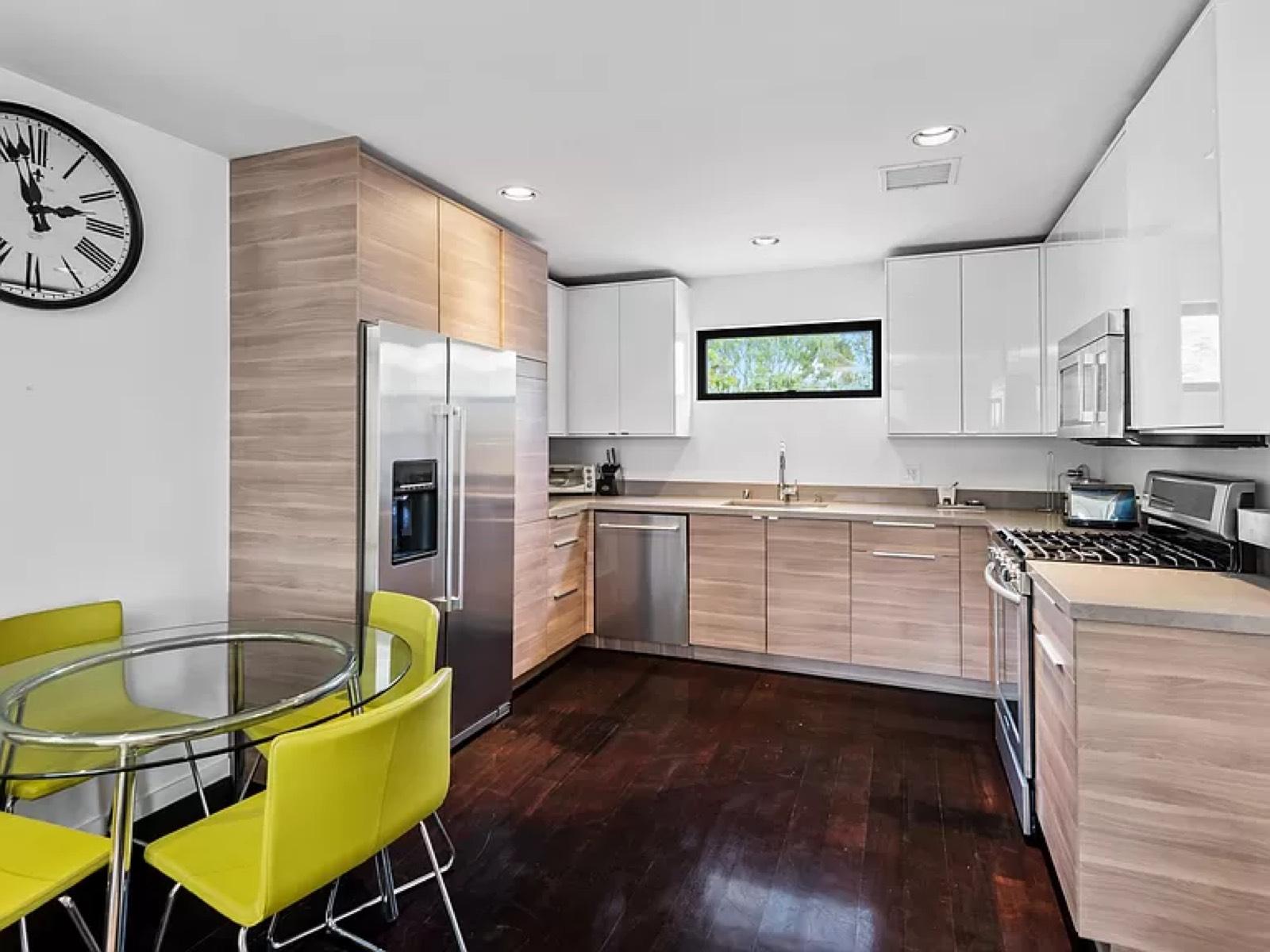 D's Sweet Modern Standard — photo 2