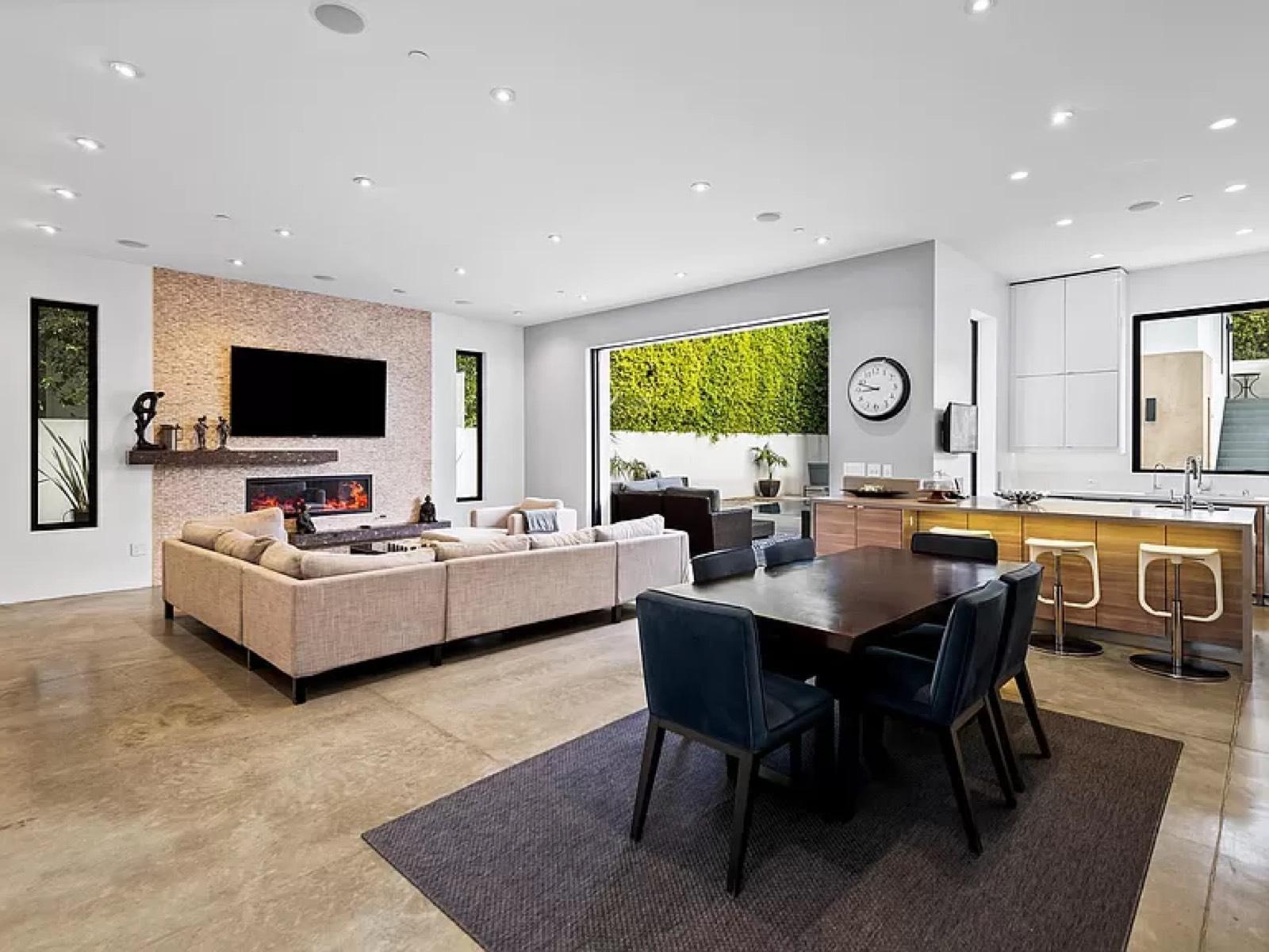 D's Sweet Modern Standard — photo 4