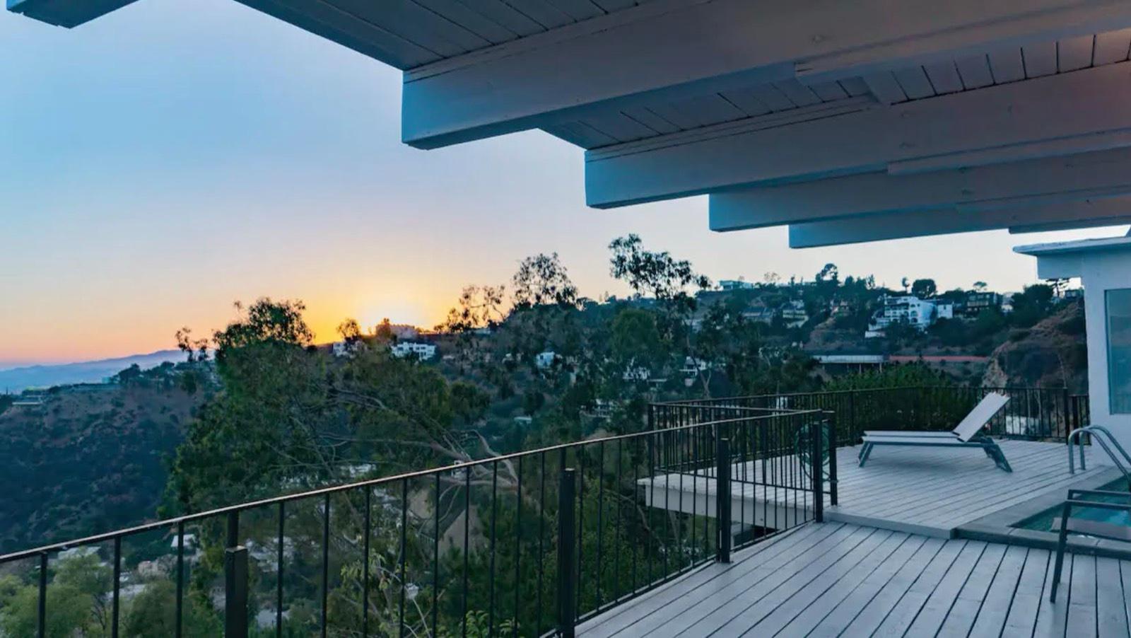 Danielle's Sky Midcentury View — photo 5