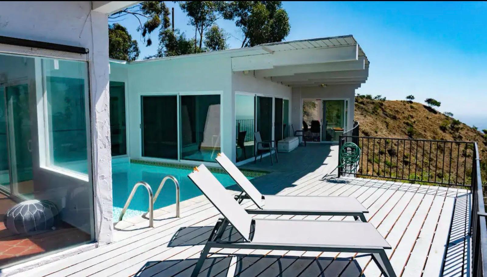 Danielle's Sky Midcentury View — photo 6