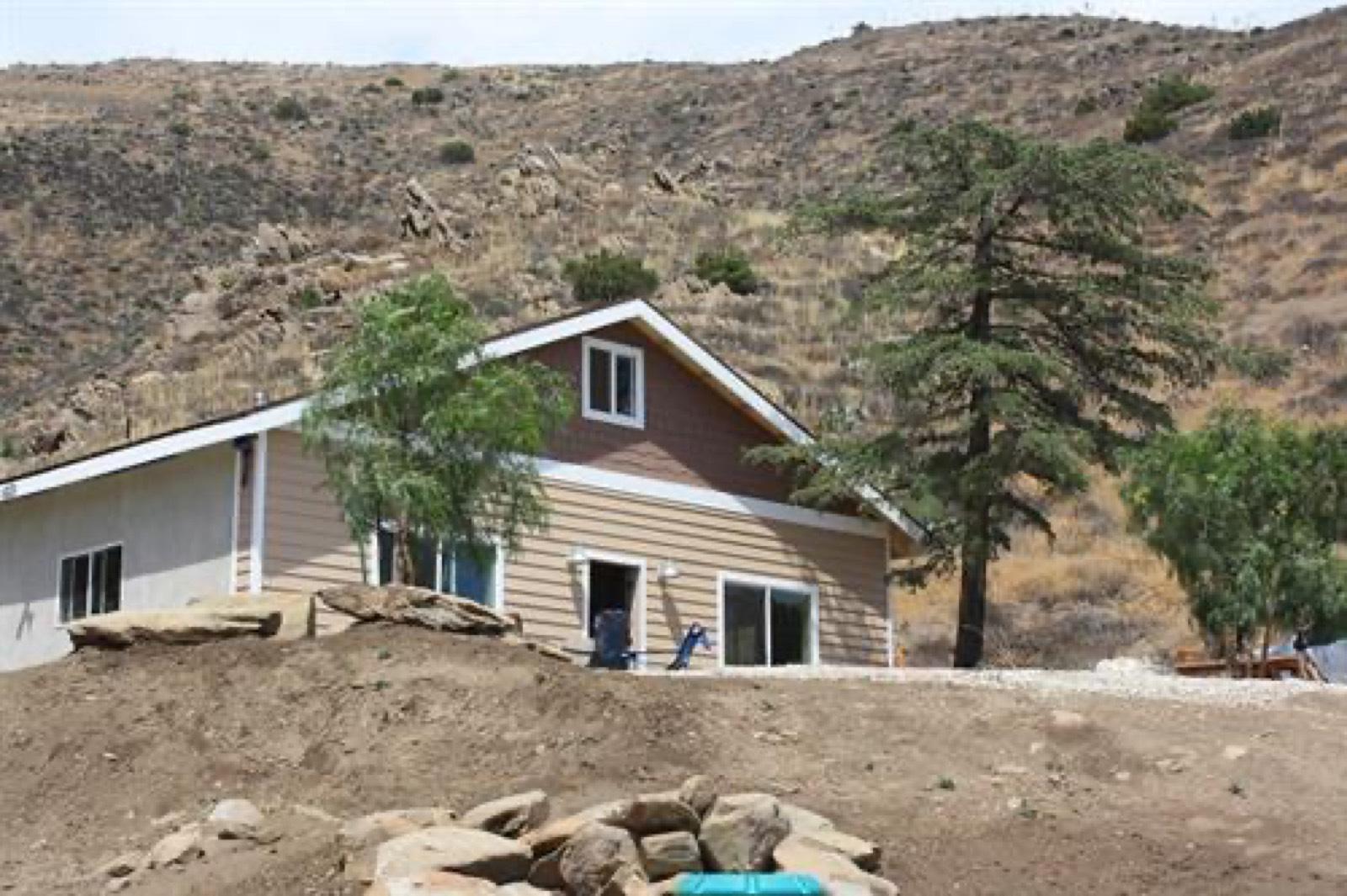 DB's Small Desert Ranch — photo 3