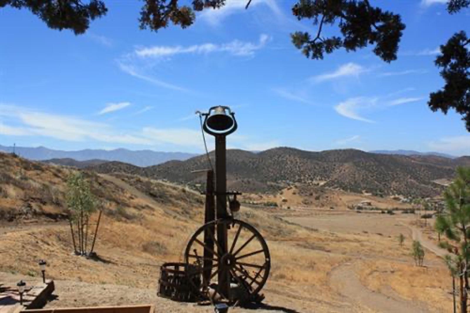 DB's Small Desert Ranch — photo 4
