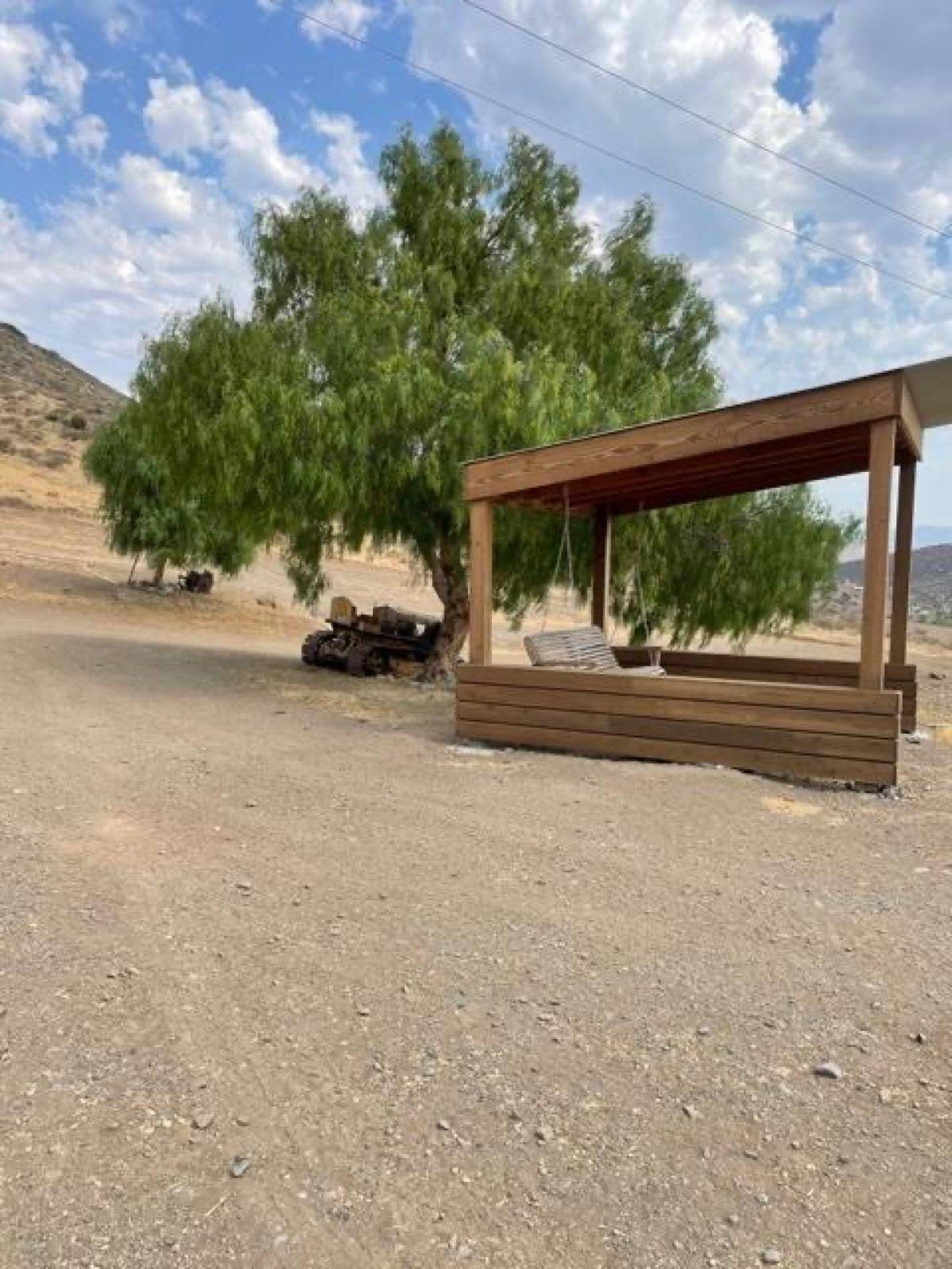 DB's Small Desert Ranch — photo 7