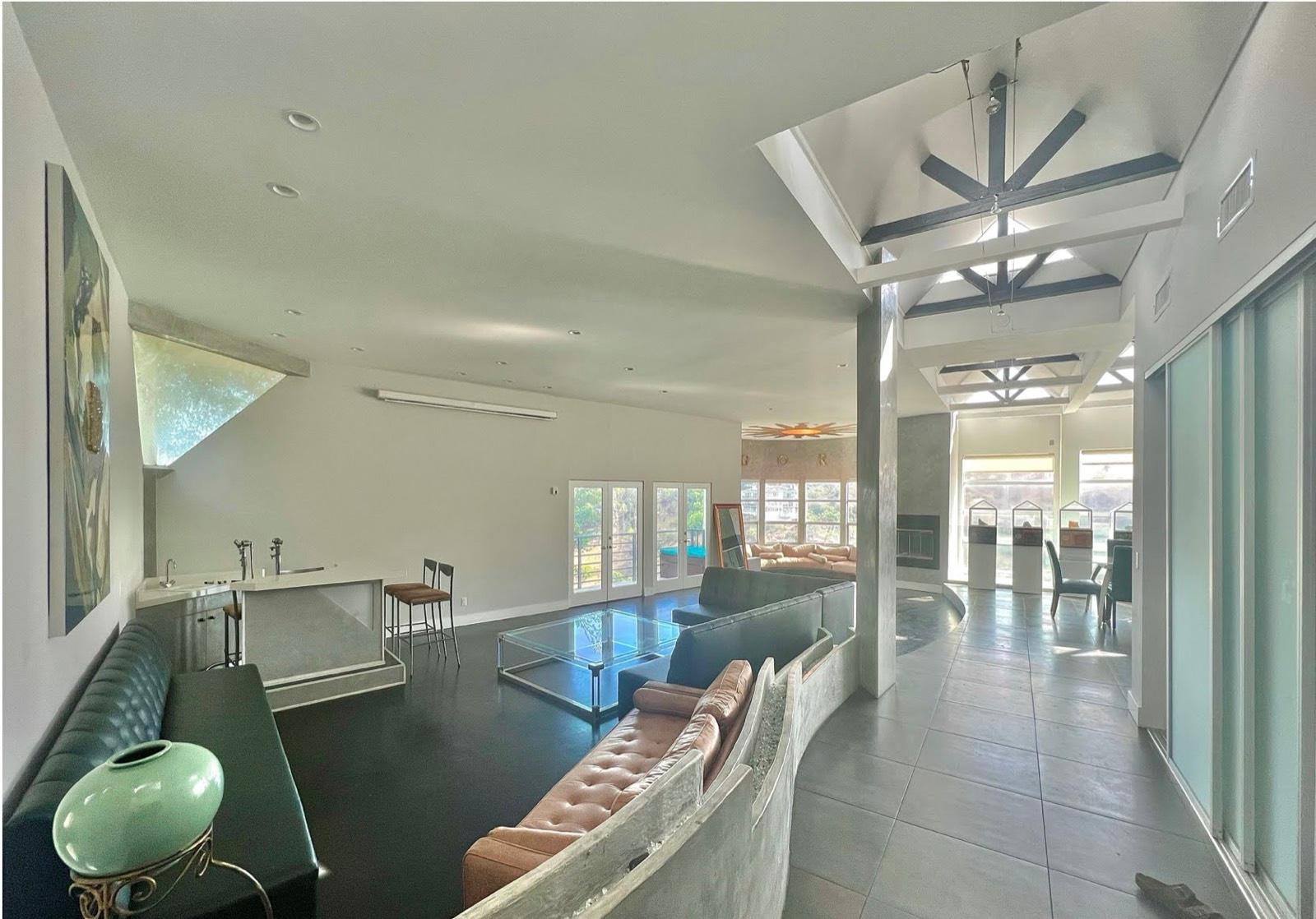 DB's Sun View Mansion — photo 6