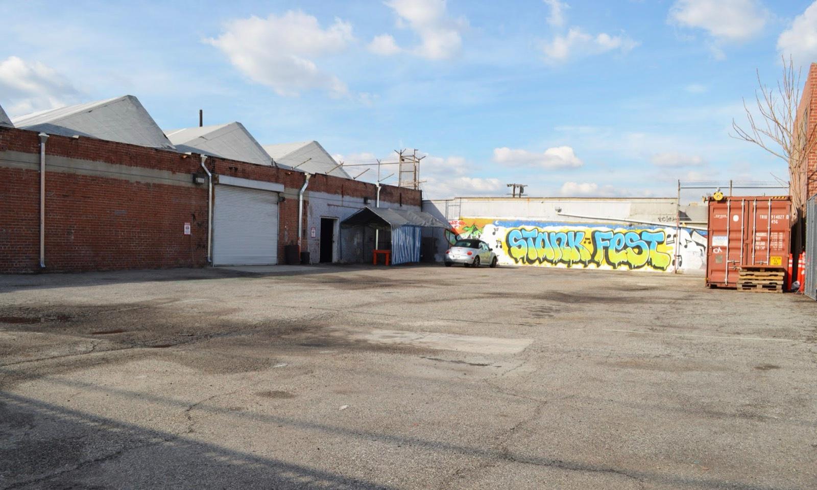 DC's Open Brick Warehouse — photo 6