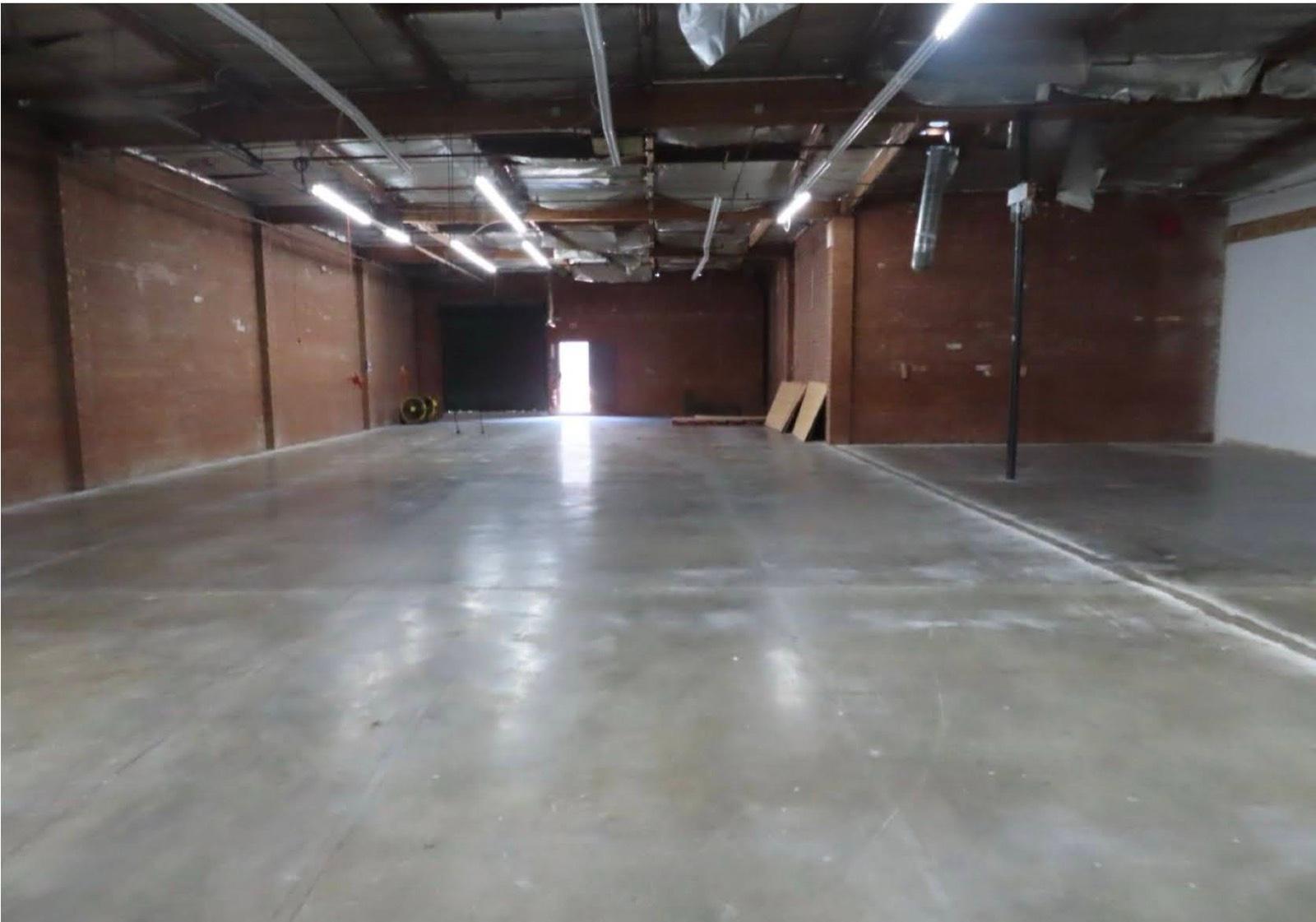 DC's Brick Warehouse — photo 4