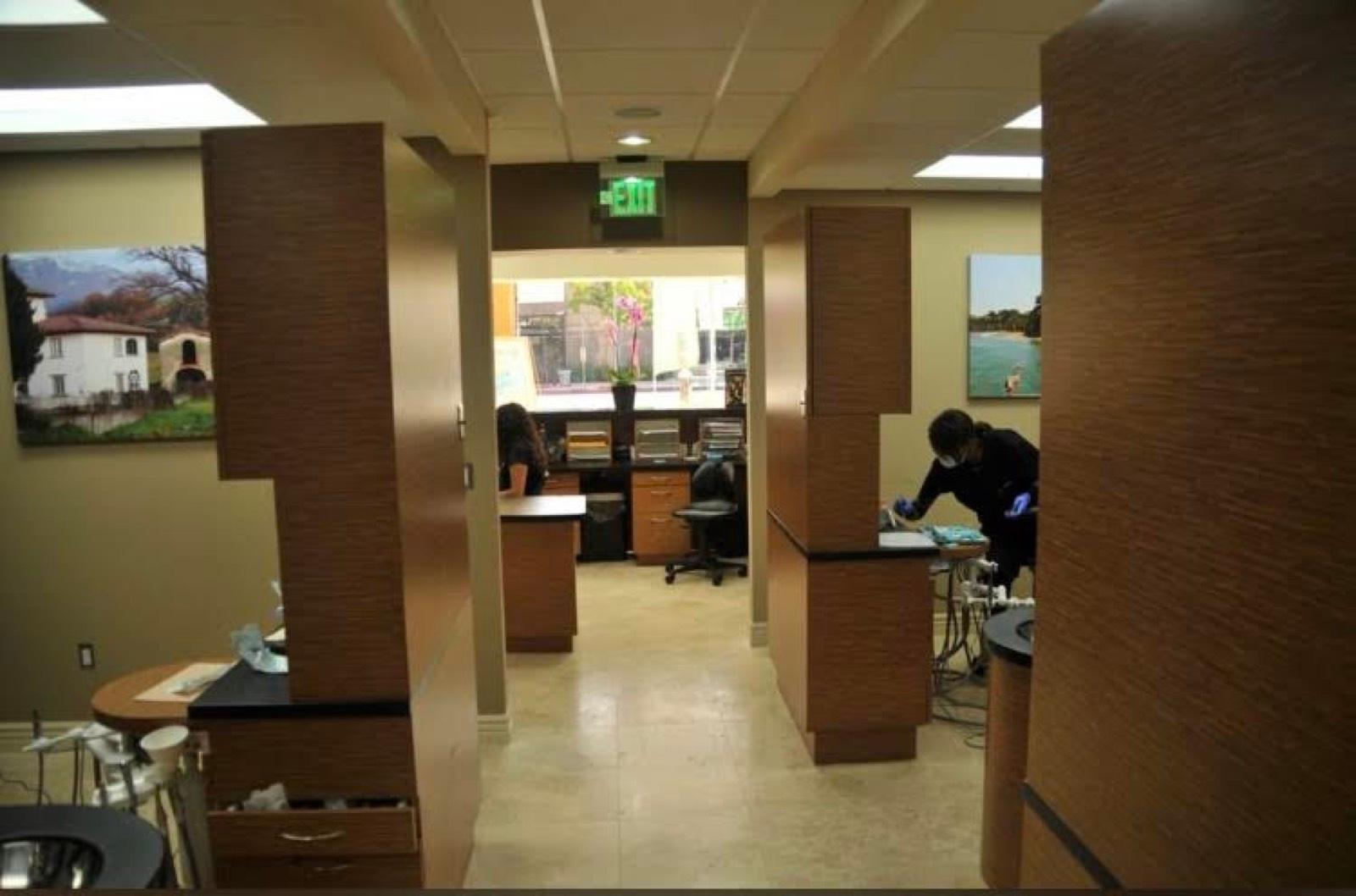 Dentist Office — photo 11
