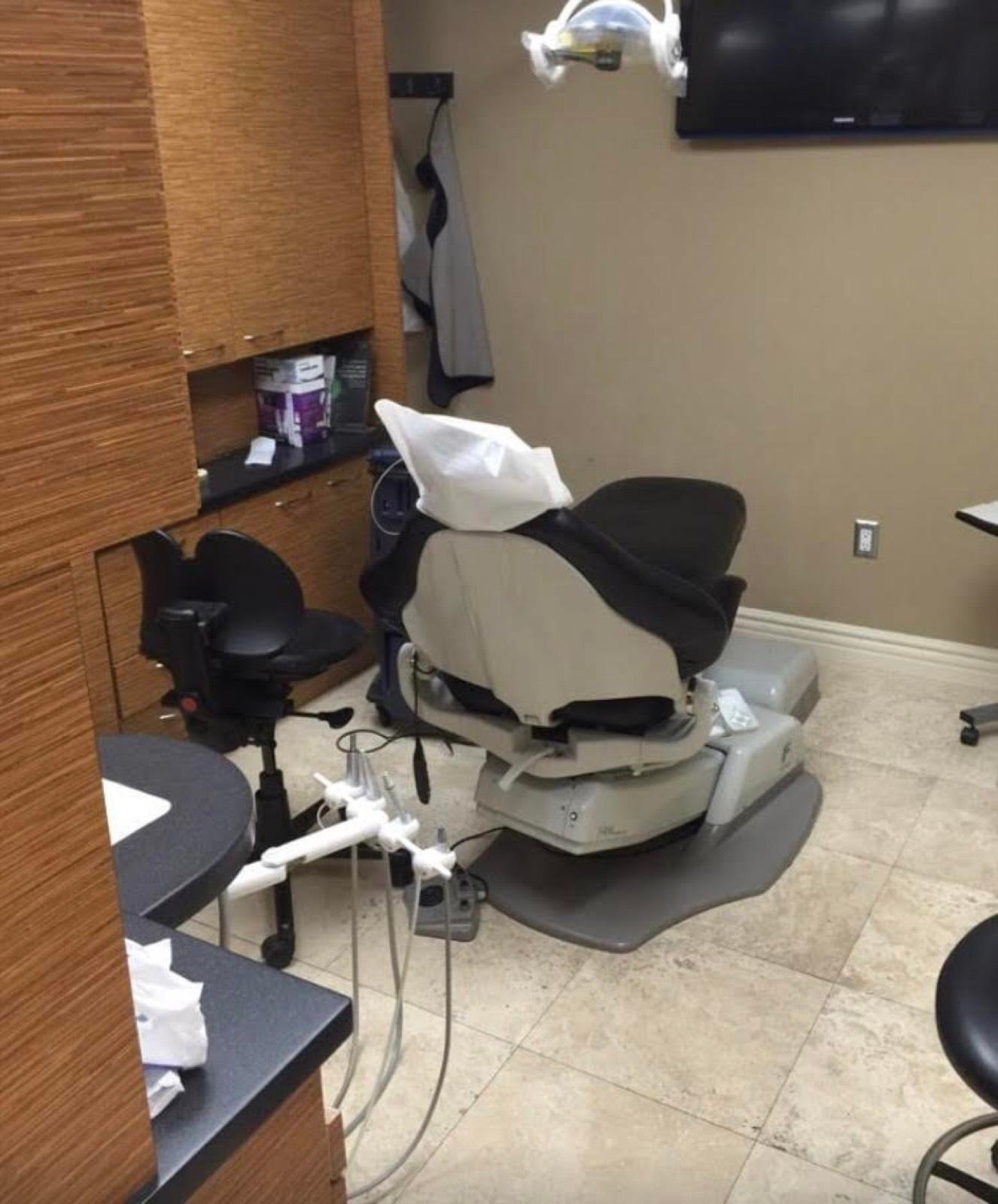 Dentist Office — photo 9
