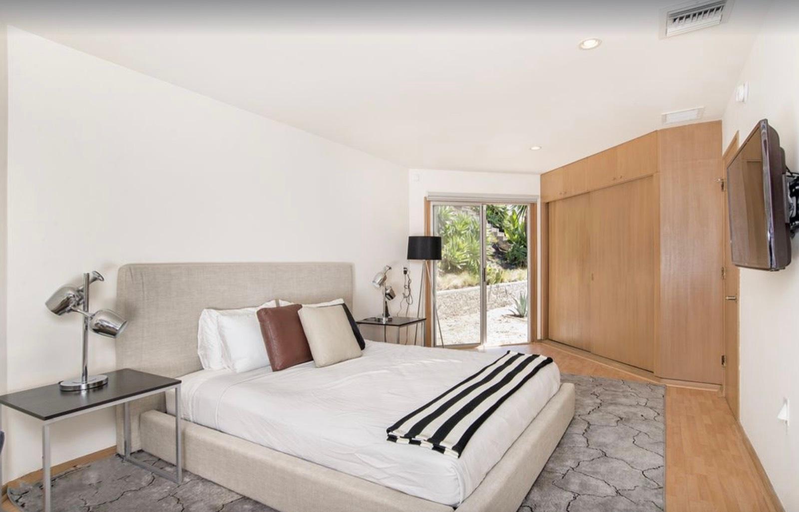 Desiree Weho Mod Hills — photo 8