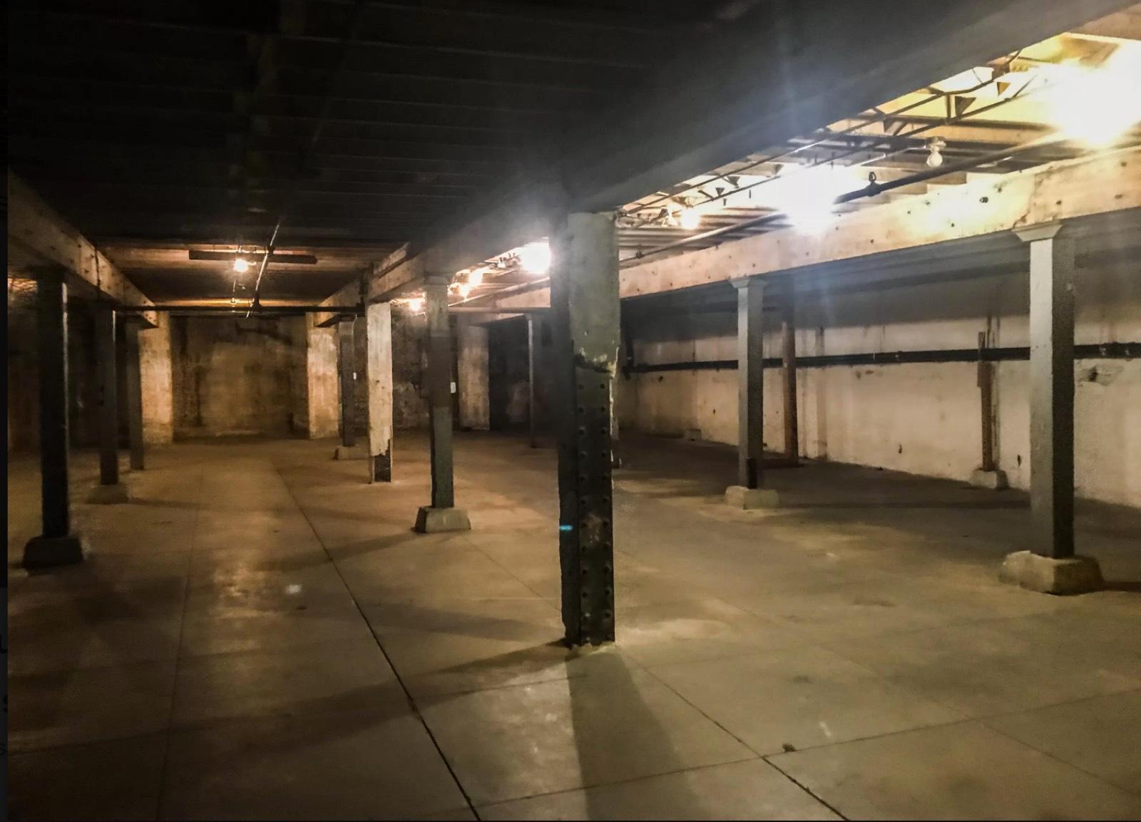 Downtown Basement Studio — photo 8