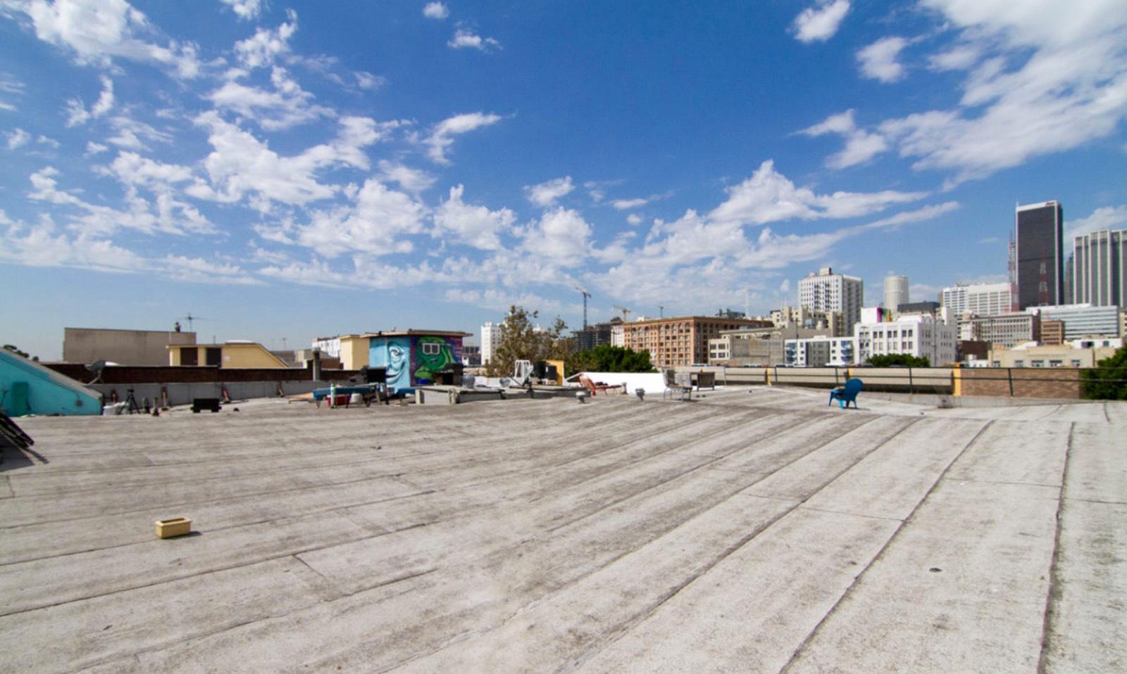 Downtown Building — photo 2