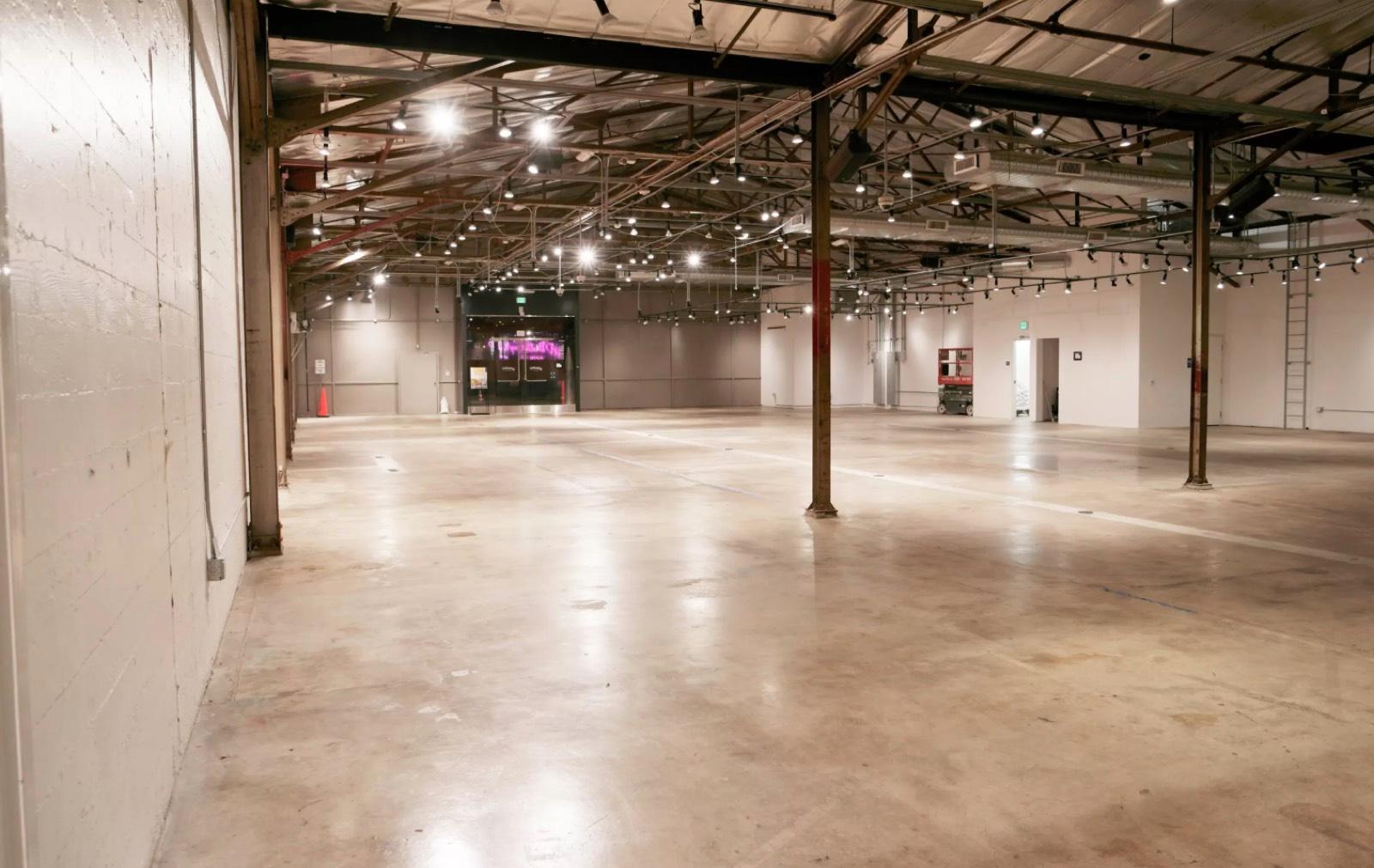 Downtown LA Warehouse — photo 12