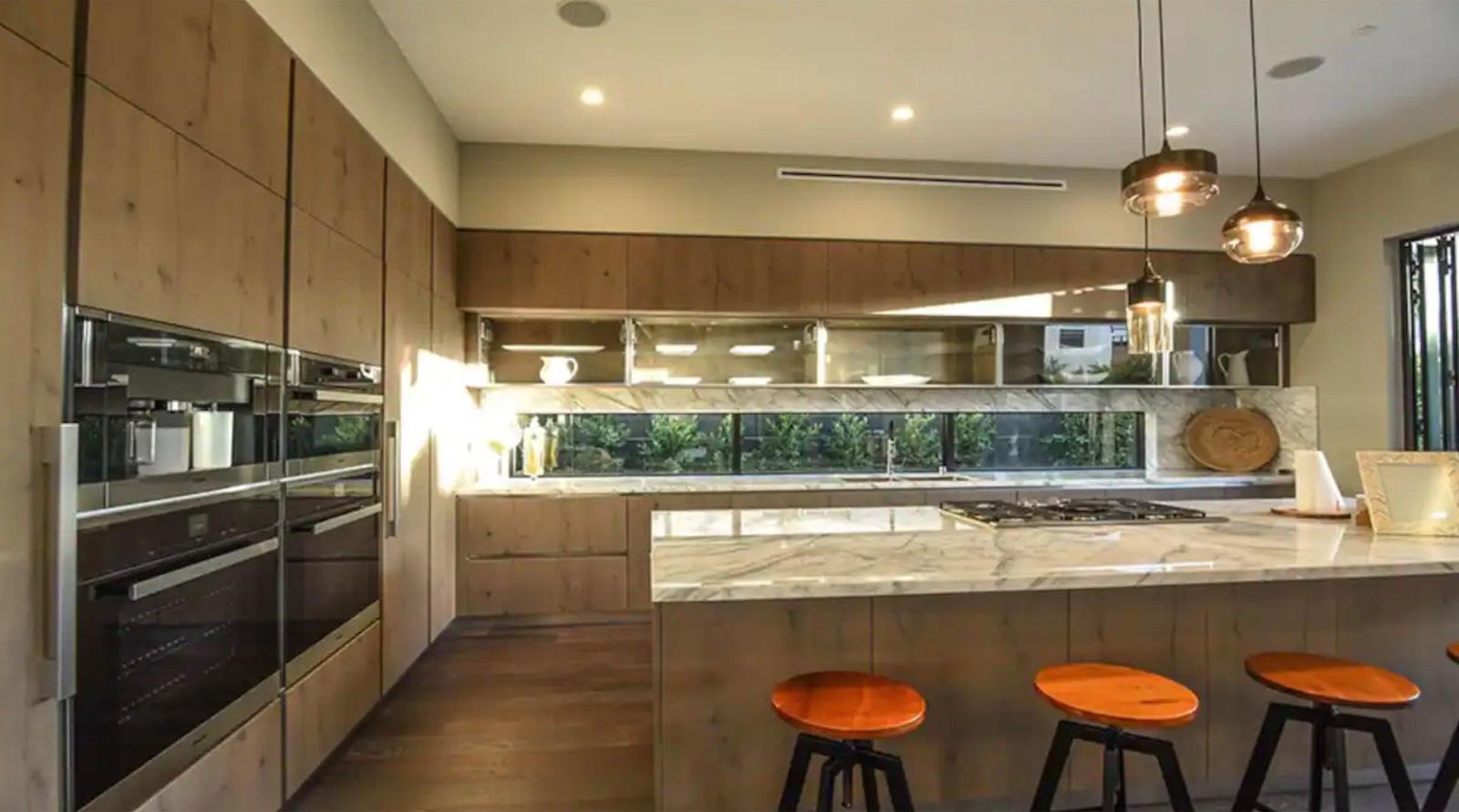 D's 21st Century Modern — photo 11