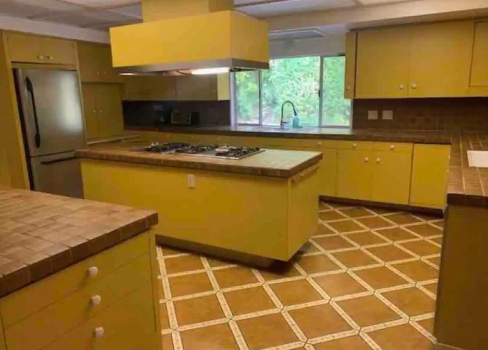 D's 70s Home — photo 6