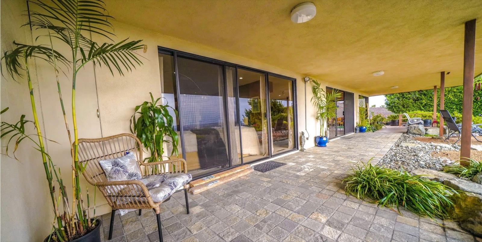 D's Japanese Midcentury View Home — photo 8