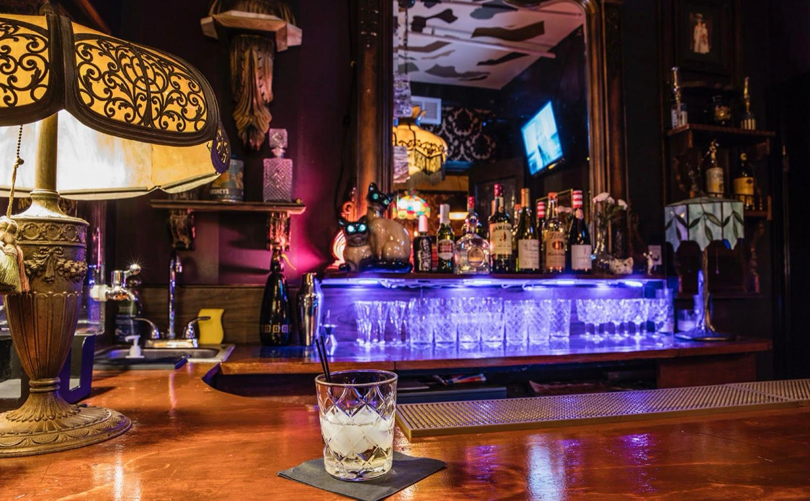 D's Magic Esq Bar- — photo 3