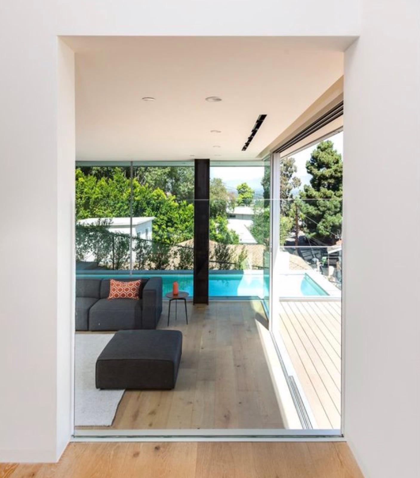 D's Modern Architectural Beauty — photo 10