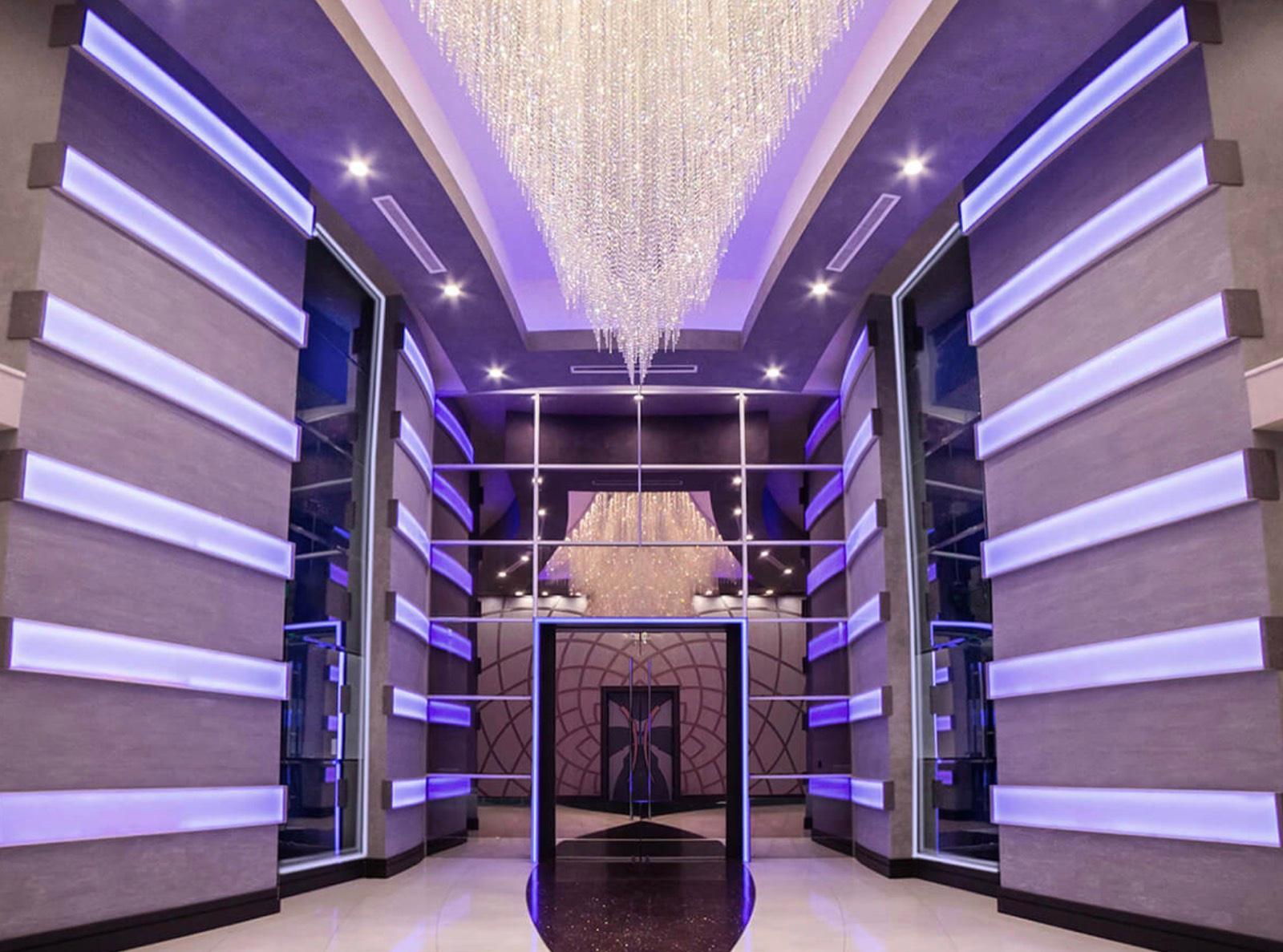 D's Modern Ballroom — photo 3