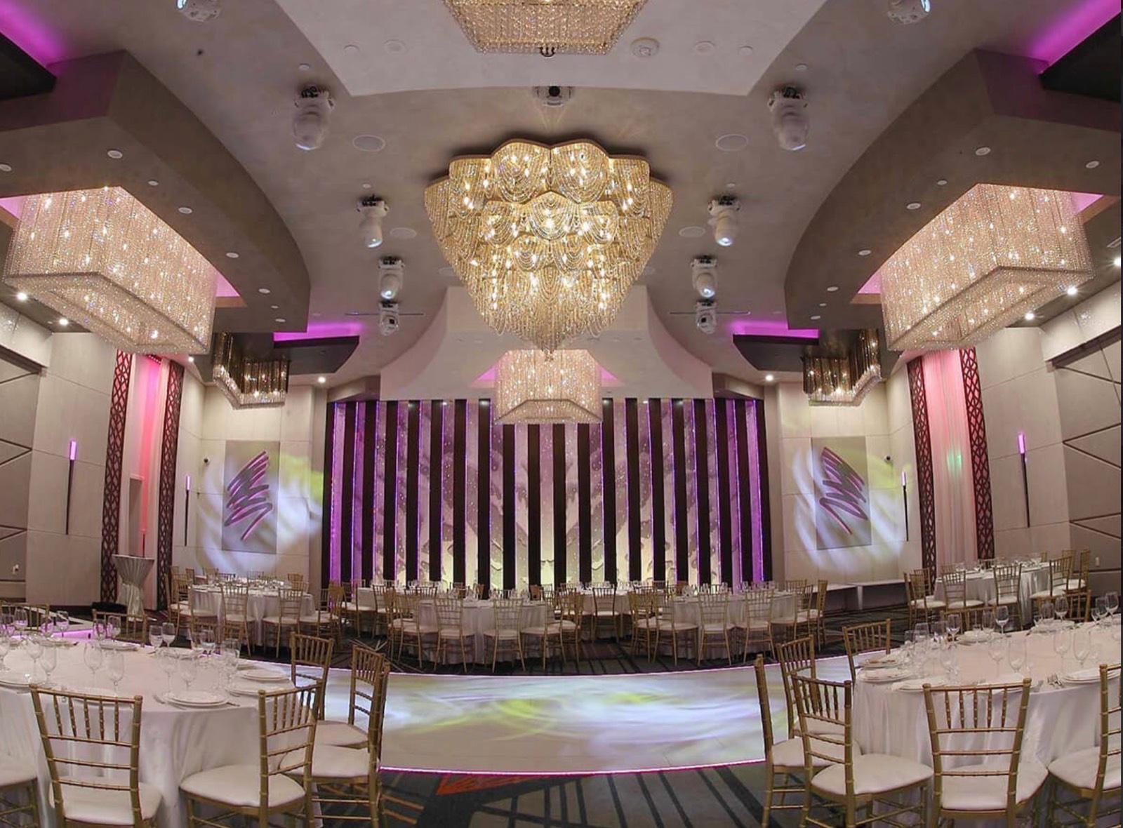 D's Modern Ballroom — photo 9
